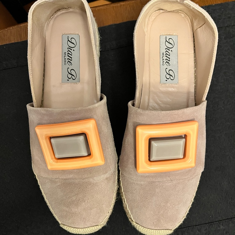Diane B. Milano tan suede loafer espadrilles size 40